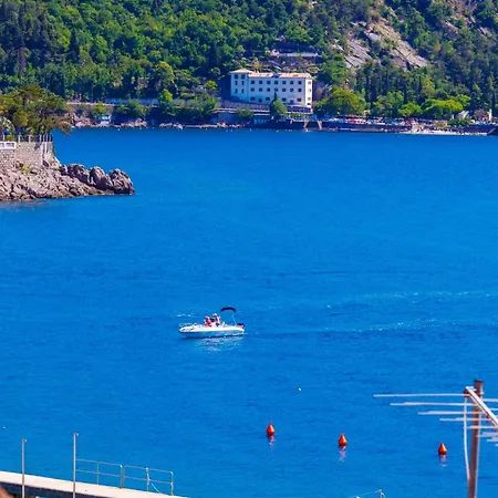 Villa Volos With Roof Terrace, Sea View, Free Private Parking Opatija Exterior foto