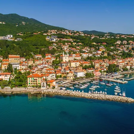 Villa Volos With Roof Terrace, Sea View, Free Private Parking Opatija Exterior foto