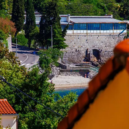 Villa Volos With Roof Terrace, Sea View, Free Private Parking Opatija Exterior foto