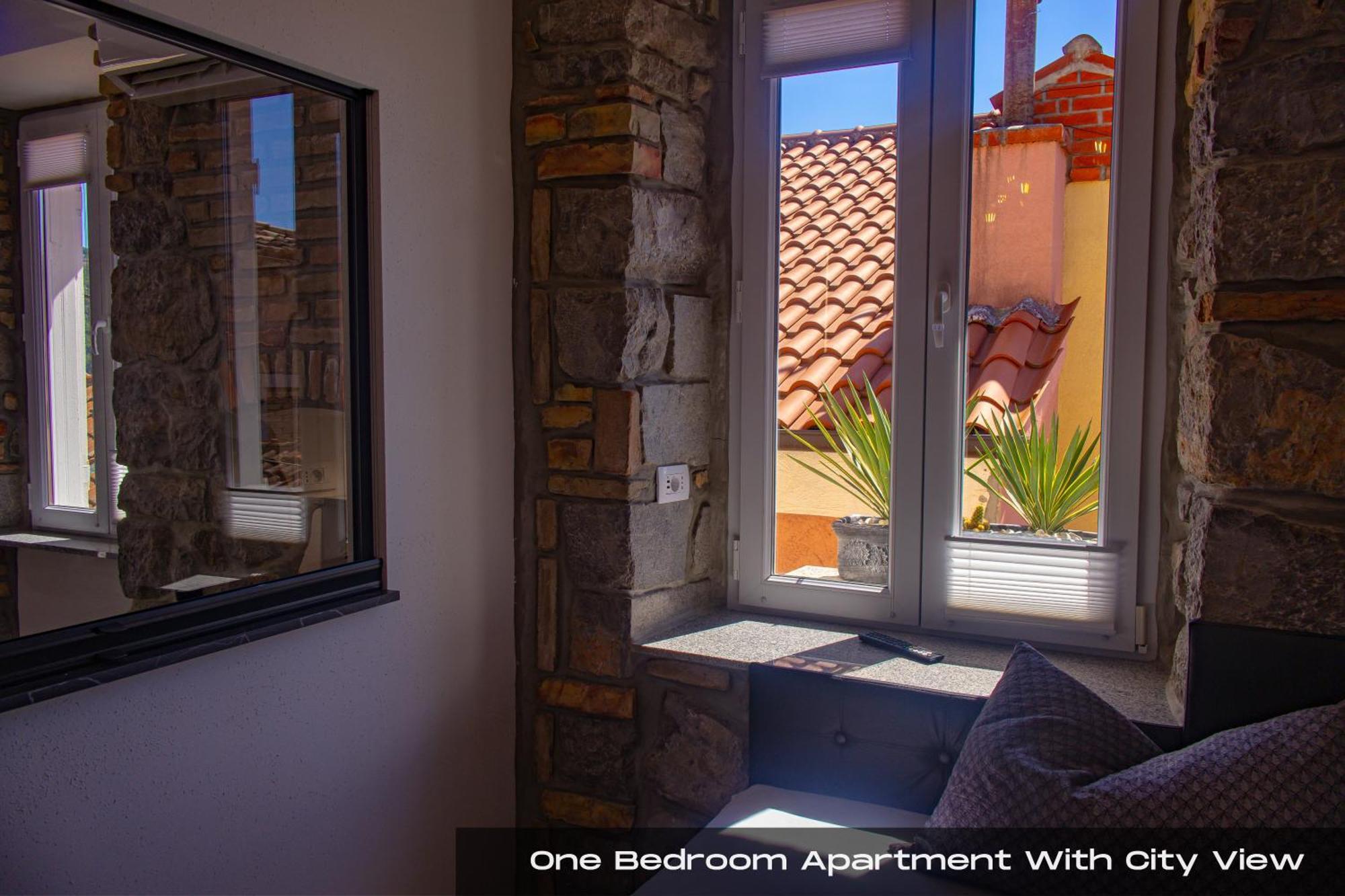 Volos With Roof Terrace, Sea View, Free Private Parking Apartment