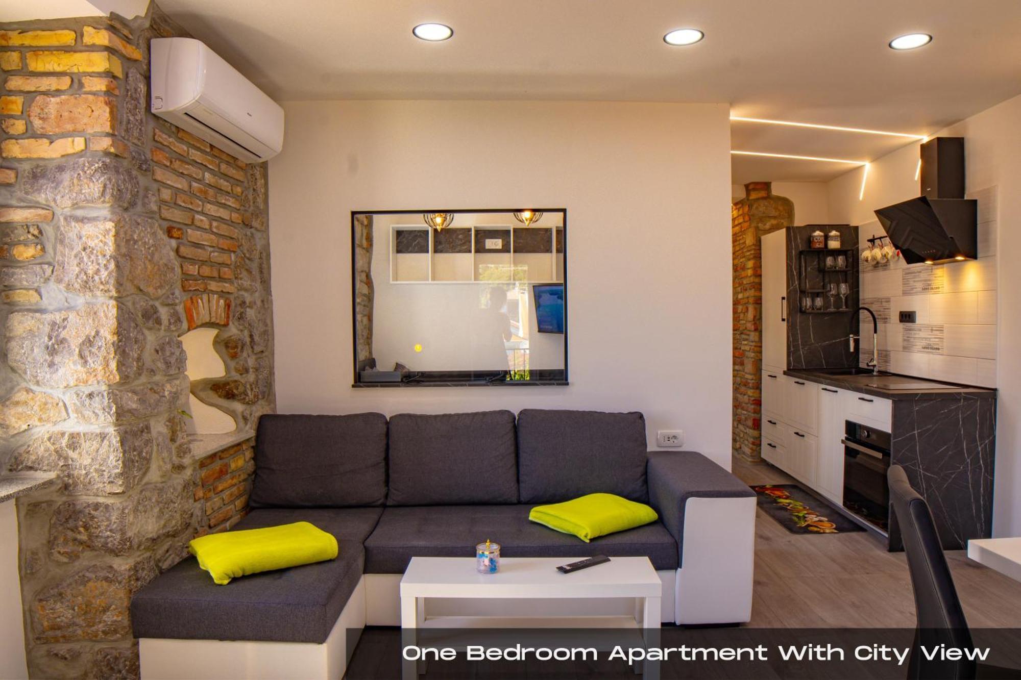 Volos With Roof Terrace, Sea View, Free Private Parking Apartment