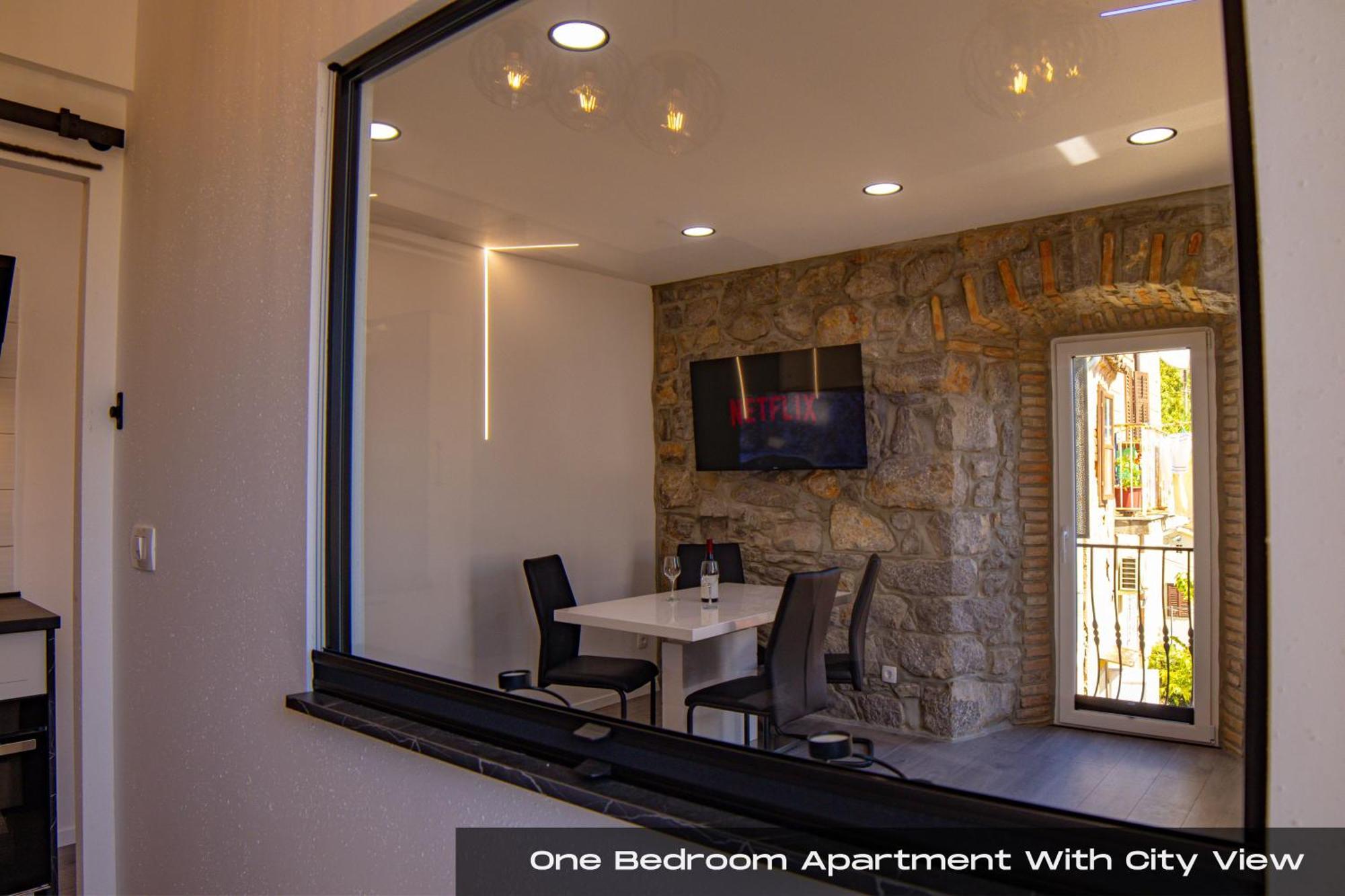 Volos With Roof Terrace, Sea View, Free Private Parking