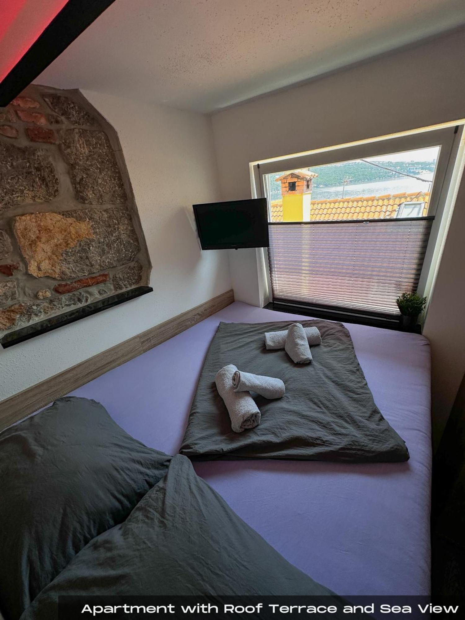 Apartment Volos With Roof Terrace, Sea View, Free Private Parking Opatija