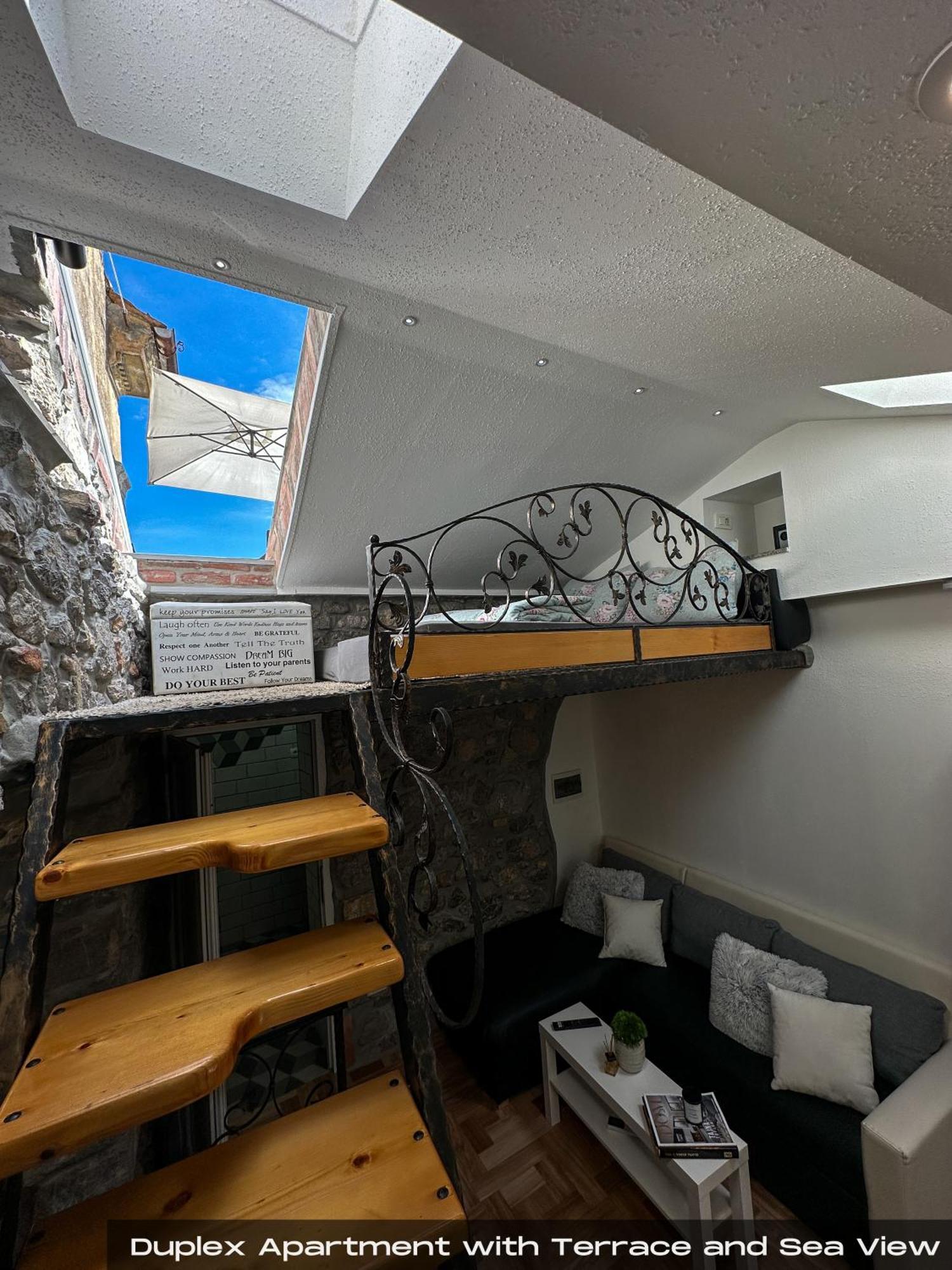 Volos With Roof Terrace, Sea View, Free Private Parking * Opatija
