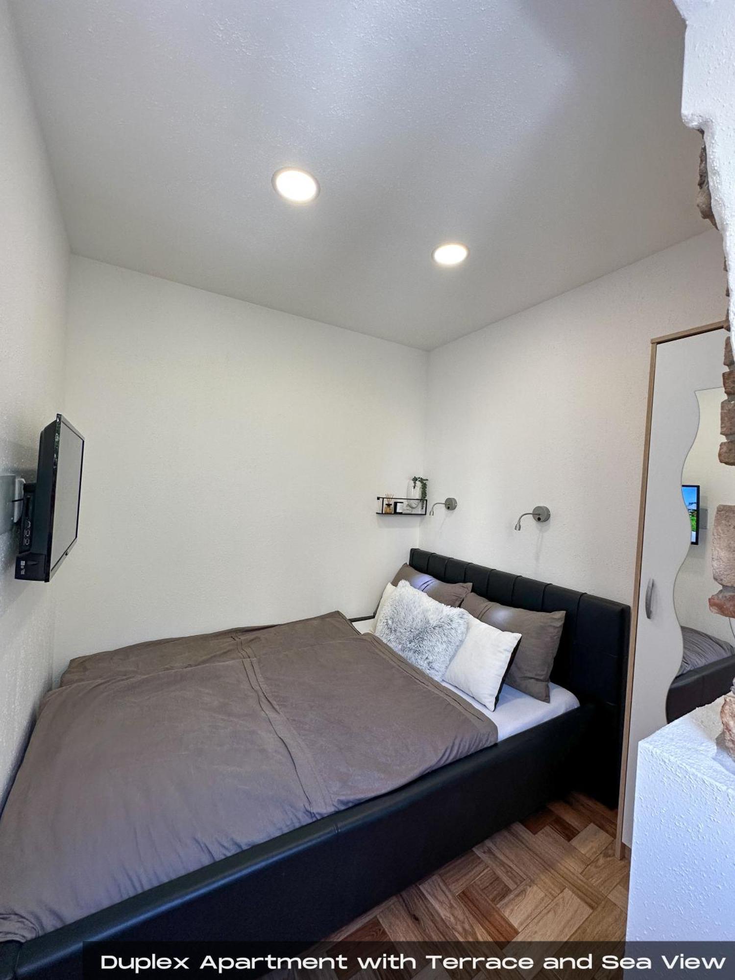 Volos With Roof Terrace, Sea View, Free Private Parking Opatija
